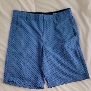Izod Golf Blue and White Shorts Size 30